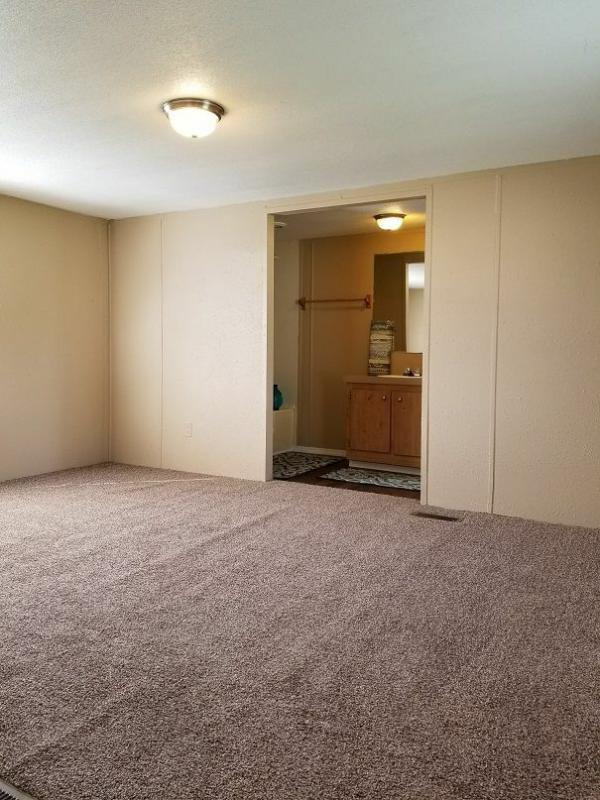 1995 Redman Eaton Park Mobile Home