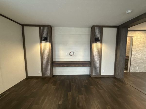 2022 Clayton 189 95AMF30603BH22  Home