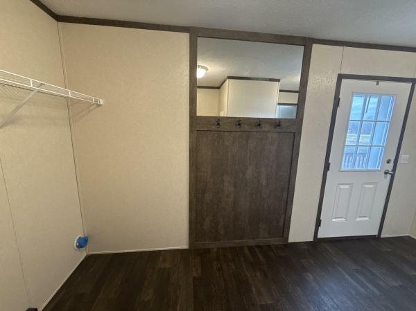 2022 Clayton 189 95AMF30603BH22  Home