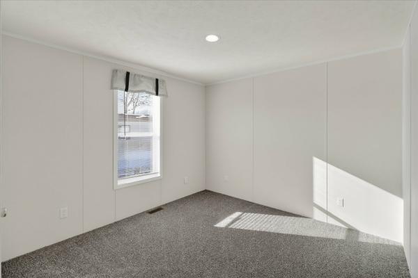 2025 Fairmont 430LE24603A  Home