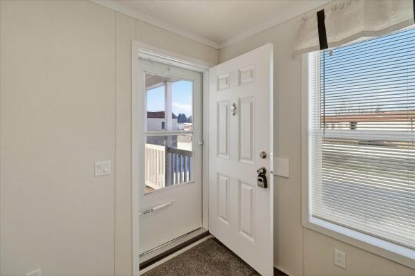 2025 Fairmont 430LE24603A  Home