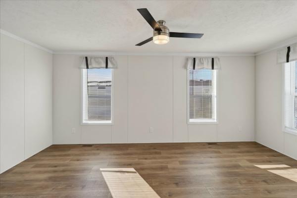 2025 Fairmont 430LE24603A  Home