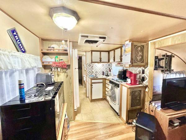 1989 SUNA Mobile Home