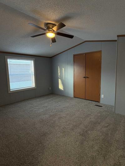 Photo 4 of 10 of home located at 2869 Collingwood Rd Bay City, MI 48706