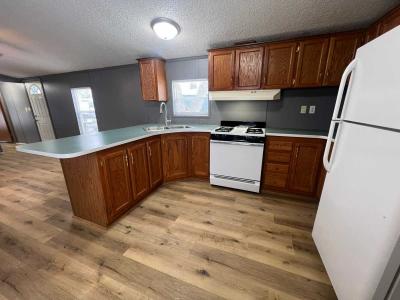 Mobile Home at 530 Robins Rd Hiawatha, IA 52233