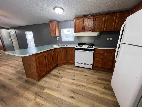 Photo 3 of 2 of home located at 530 Robins Rd Hiawatha, IA 52233