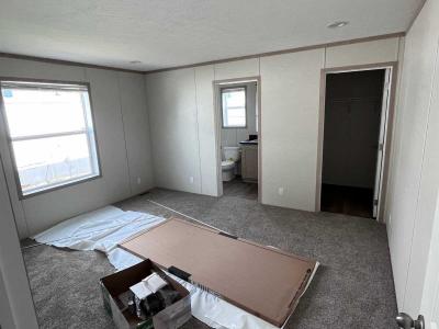 Photo 5 of 11 of home located at 1501 Vandiver Dr Lot 118 Columbia, MO 65202