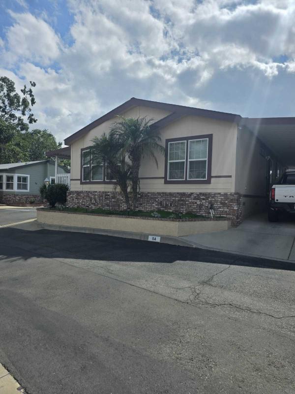 2005 Skyline  Mobile Home For Sale