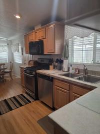 2005 Skyline  Oakmanor Manufactured Home