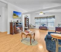 2005 Skyline  Oakmanor Manufactured Home