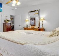 2005 Skyline  Oakmanor Manufactured Home