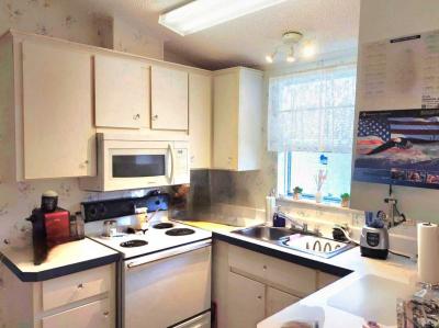 Photo 3 of 9 of home located at 370 53rd Ave N Saint Petersburg, FL 33703