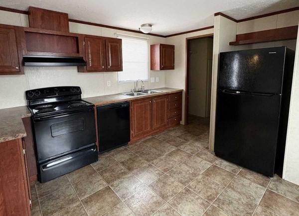 2010  Mobile Home For Sale