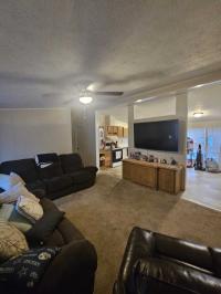 2000 Schult Manufactured Home