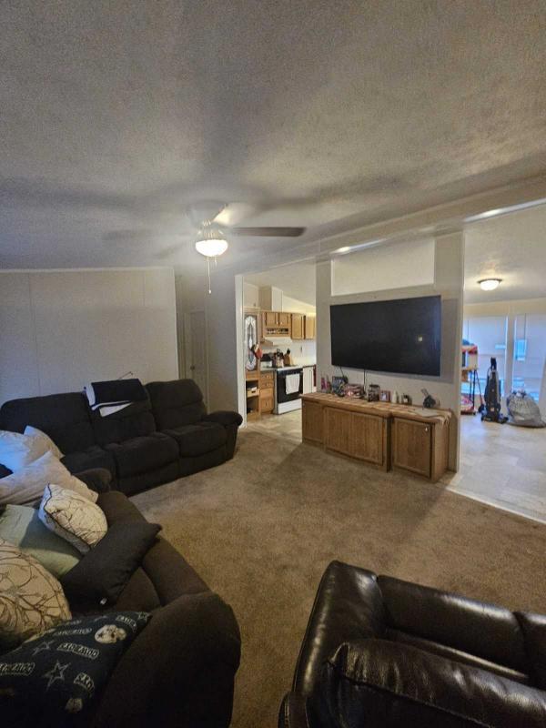 2000 Schult Manufactured Home