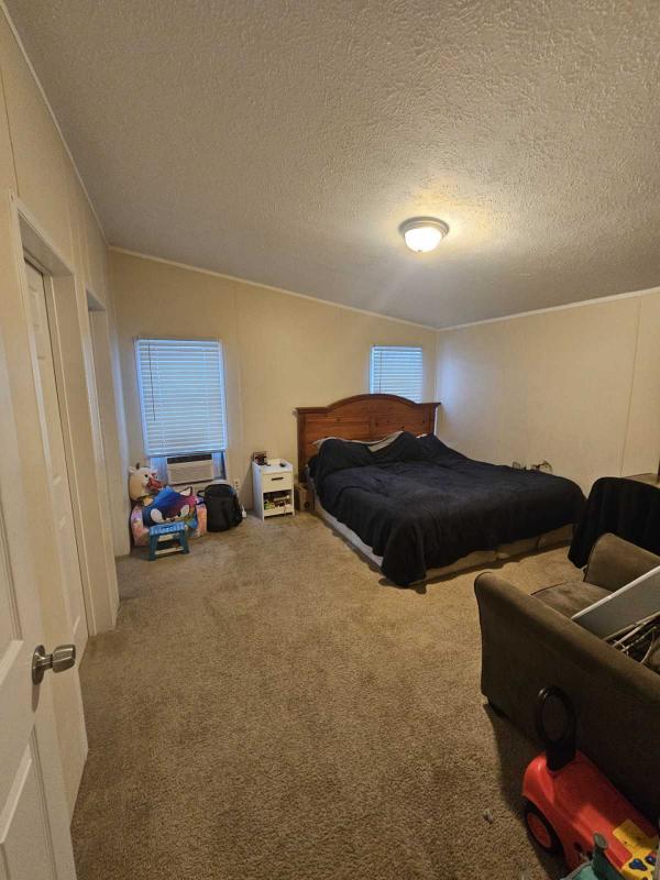 2000 Schult Manufactured Home