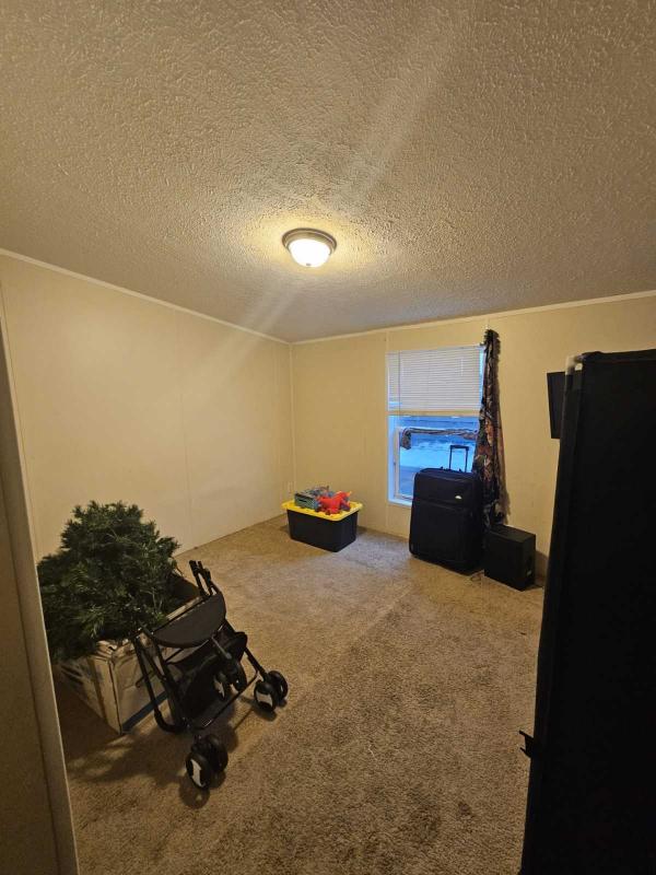 2000 Schult Manufactured Home