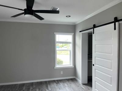 Photo 4 of 13 of home located at 24300 Airport Road, Site #2 Punta Gorda, FL 33950