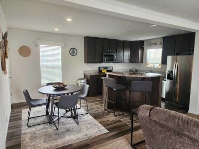 Mobile Home at 332 Kingsway Dr North Mankato, MN 56003