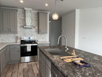 Photo 4 of 13 of home located at 24300 Airport Road, Site #86 Punta Gorda, FL 33950