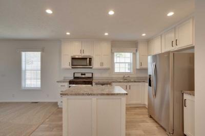 Photo 2 of 7 of home located at 140 Kingsway Dr North Mankato, MN 56003