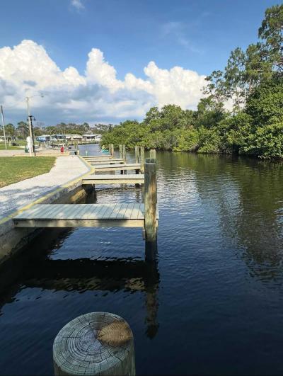 Photo 4 of 27 of home located at 20708 Kahuna Ct Estero, FL 33928