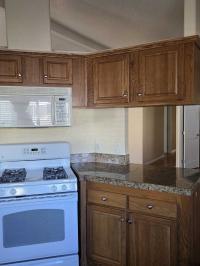 2006 Skyline  Oakmanor Manufactured Home