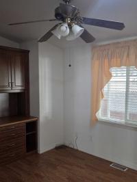 2006 Skyline  Oakmanor Manufactured Home