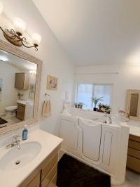 2005 Hallmark Manufactured Home