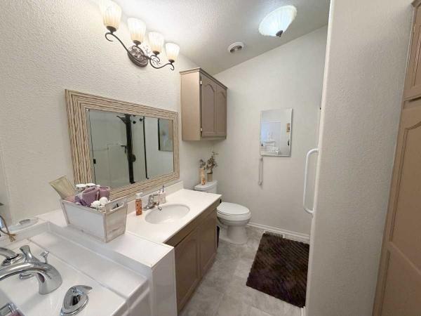 2005 Hallmark Manufactured Home