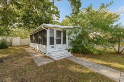 Photo 4 of 17 of home located at 6900 Ulmerton Rd Largo, FL 33771