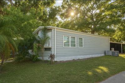 Photo 3 of 17 of home located at 6900 Ulmerton Rd Largo, FL 33771