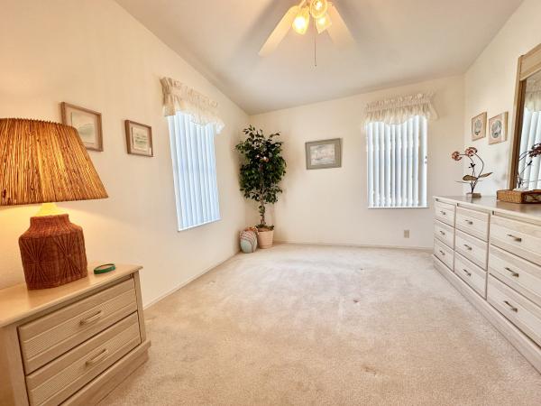 2002 mert FLHMBT3633X48236A/B Mobile Home