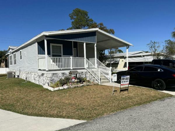 Photo 1 of 2 of home located at 3938 Breakwater Dr. Oviedo, FL 32765