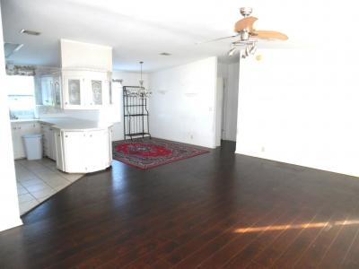 Photo 4 of 30 of home located at 406 Windmill Blvd Davenport, FL 33897