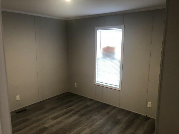 2022 Champion RFN1460902 Mobile Home