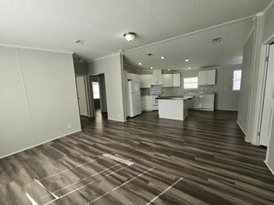 Mobile Home at 12130 Us Highway 41 South Lot 66 Gibsonton, FL 33534