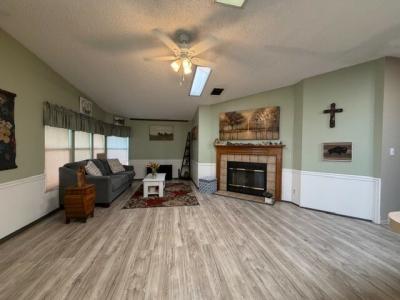 Photo 5 of 18 of home located at 153 Juliana Blvd. Auburndale, FL 33823