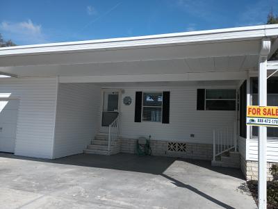 Photo 4 of 42 of home located at 3521 Ranger Pkwy Zephyrhills, FL 33541