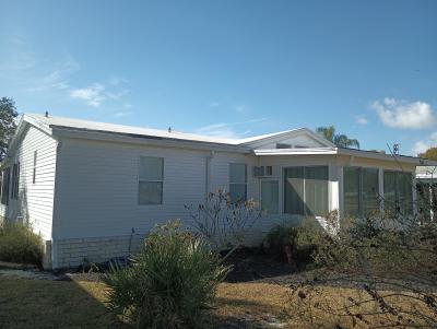 Photo 5 of 42 of home located at 3521 Ranger Pkwy Zephyrhills, FL 33541