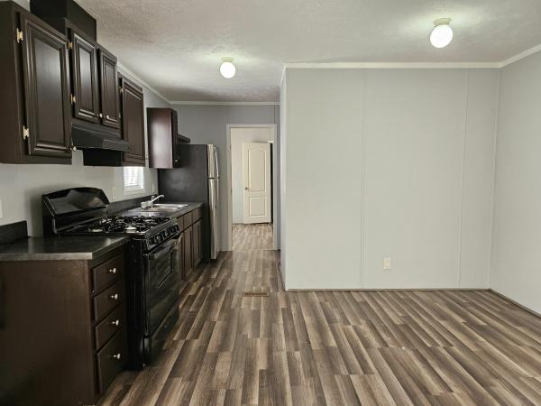 Photo 1 of 2 of home located at 5837 Mellinger Drive Lot 322 Saginaw, MI 48601