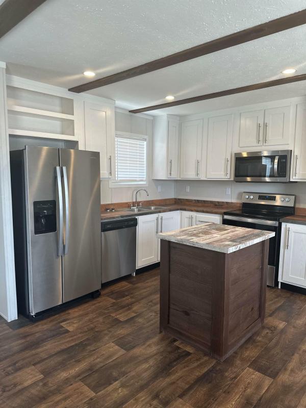 2022 Hamilton 65 165622A  Home