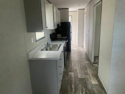 Photo 3 of 10 of home located at 1250 Lakeview Drive #18 Deland, FL 32720