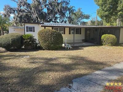 Mobile Home at 503 Sunrise Dr Lady Lake, FL 32159