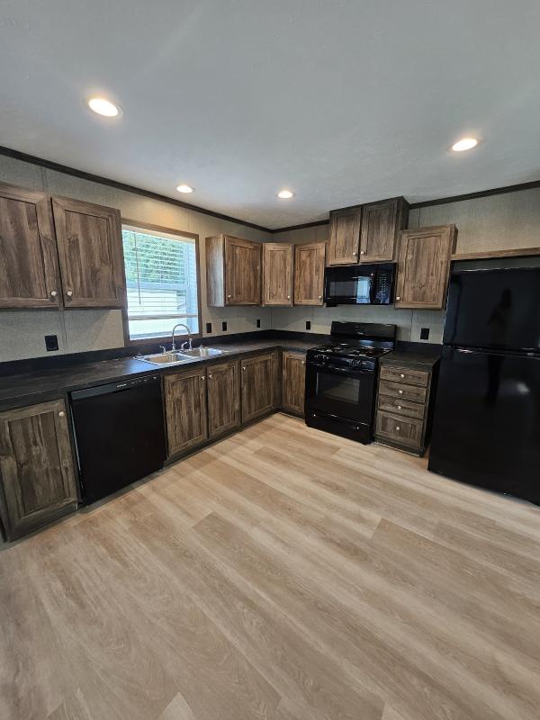 1990 Model Homes Mobile Home For Sale