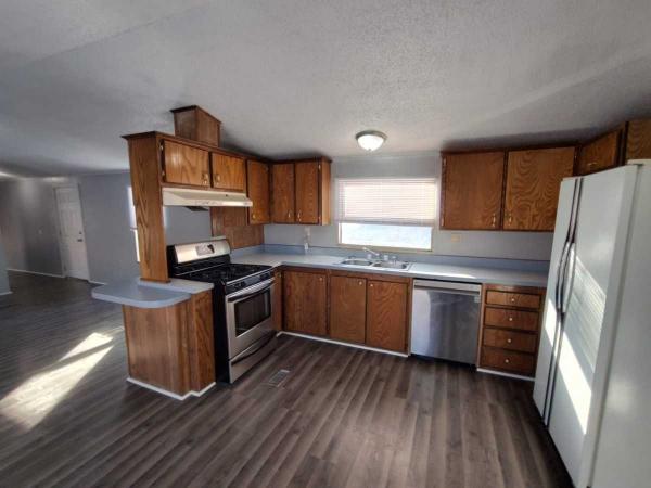 1990 Classic Homes Mobile Home For Sale