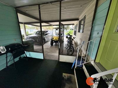 Photo 4 of 45 of home located at 6028 Torrey Pines Drive Ocala, FL 34472