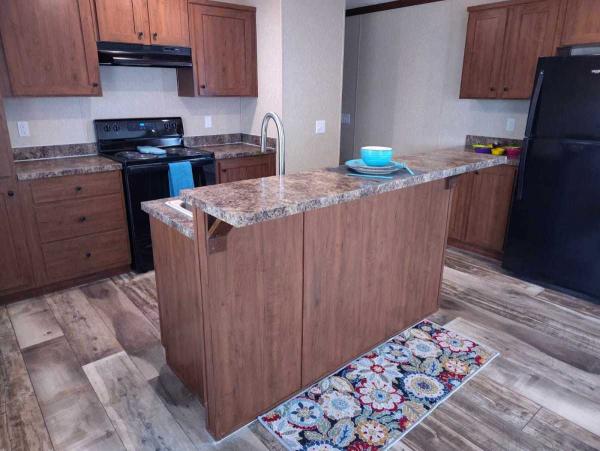 Photo 1 of 2 of home located at 606 Taylor Drive Henderson, KY 42420