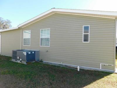 Photo 2 of 36 of home located at 38103 Woodgate Lane Zephyrhills, FL 33542