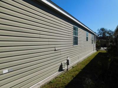 Photo 4 of 36 of home located at 38103 Woodgate Lane Zephyrhills, FL 33542